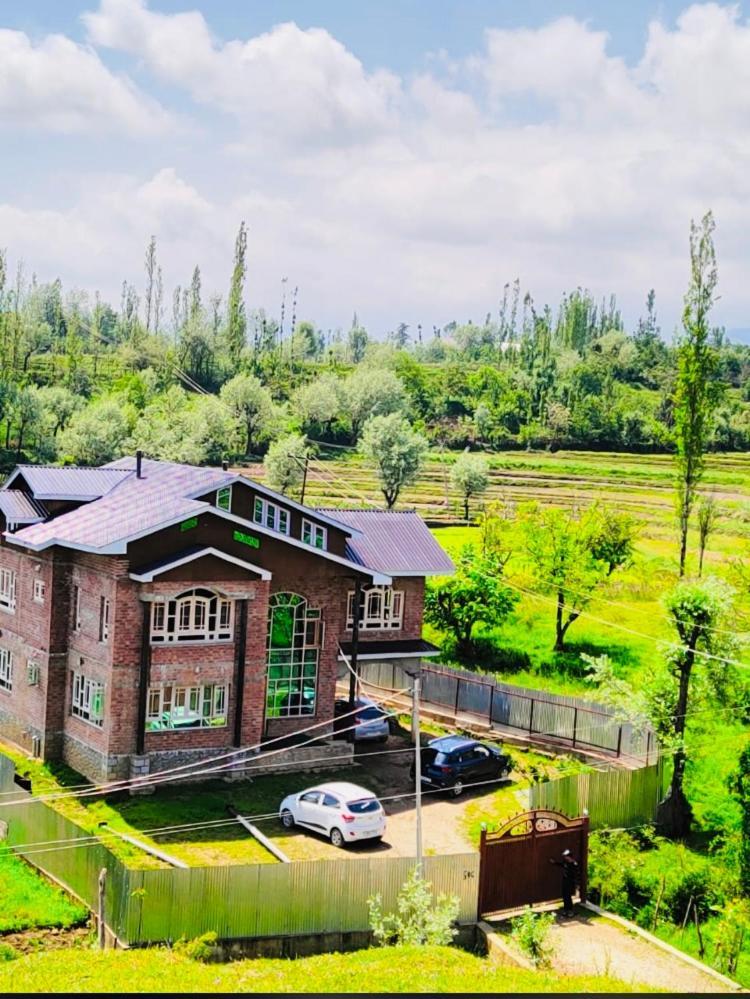Sunset View Gulmarg Apartment Exterior photo